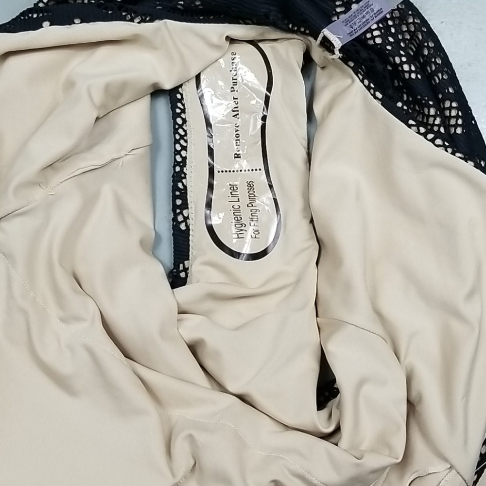 NWT Women's Size Medium Vigoss 1 piece Swimsuit - Picture 8 of 8